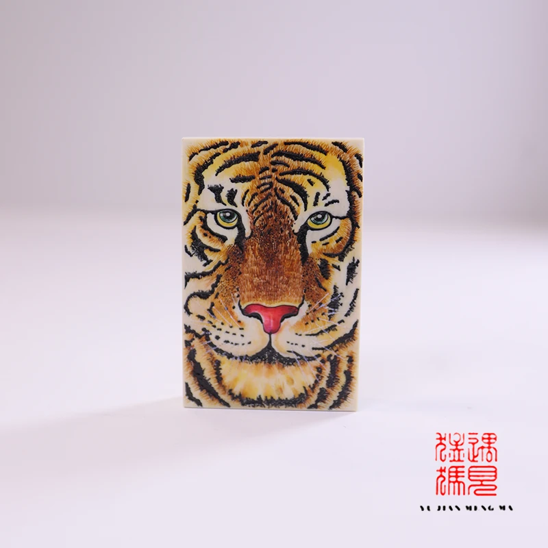 【遇见猛犸】猛犸象牙纯手工雕 虎虎生威 微刻吊坠牌