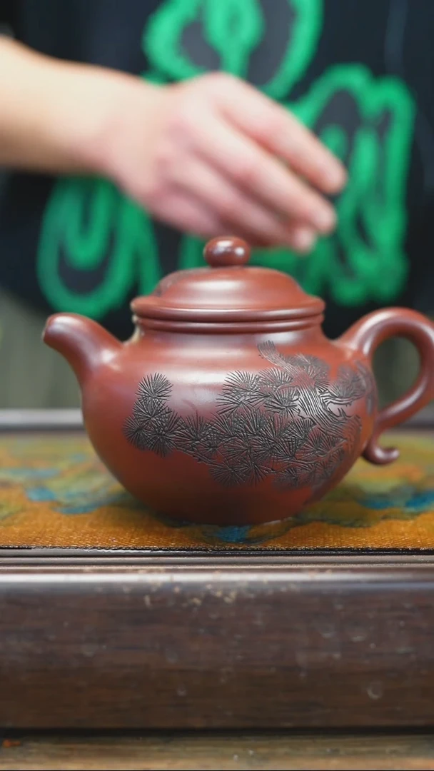 【闪购商品】紫砂茶杯2.4  龙血砂  莲子壶