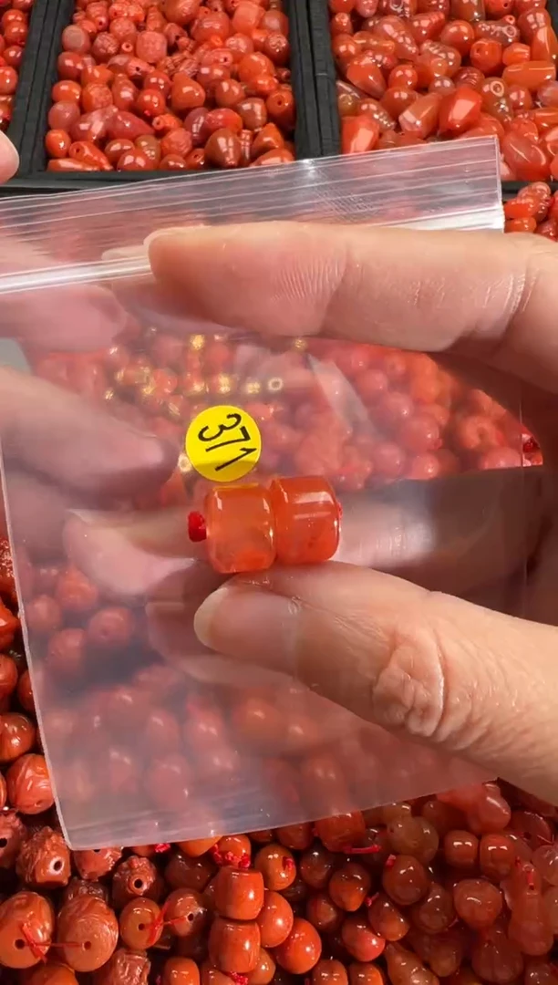 【闪购商品】南红玛瑙颈饰未镶嵌1