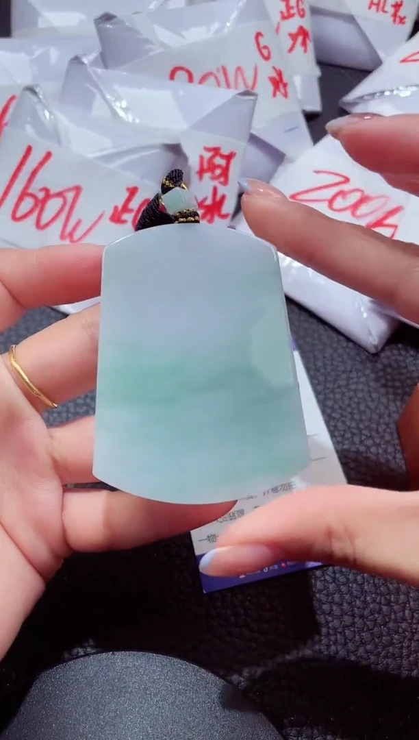 颈饰未镶嵌翡翠375