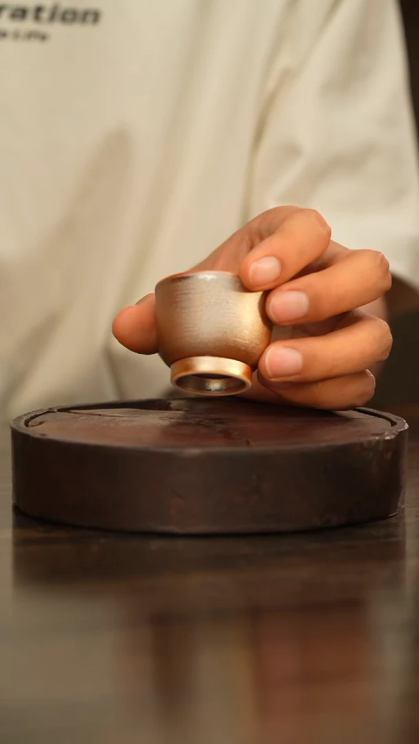 29柴房陶瓷柴烧金红一口杯