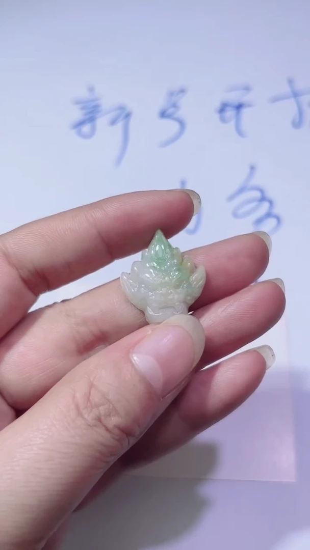 颈饰未镶嵌翡翠天然缅甸翡翠A货龙头