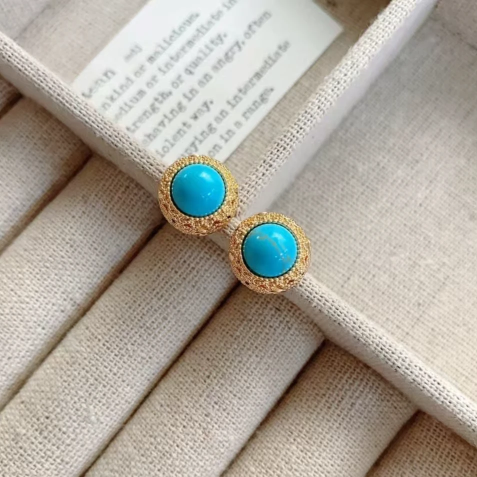 铜合金合成锆石耳饰 E002---精致百搭轻奢耳钉