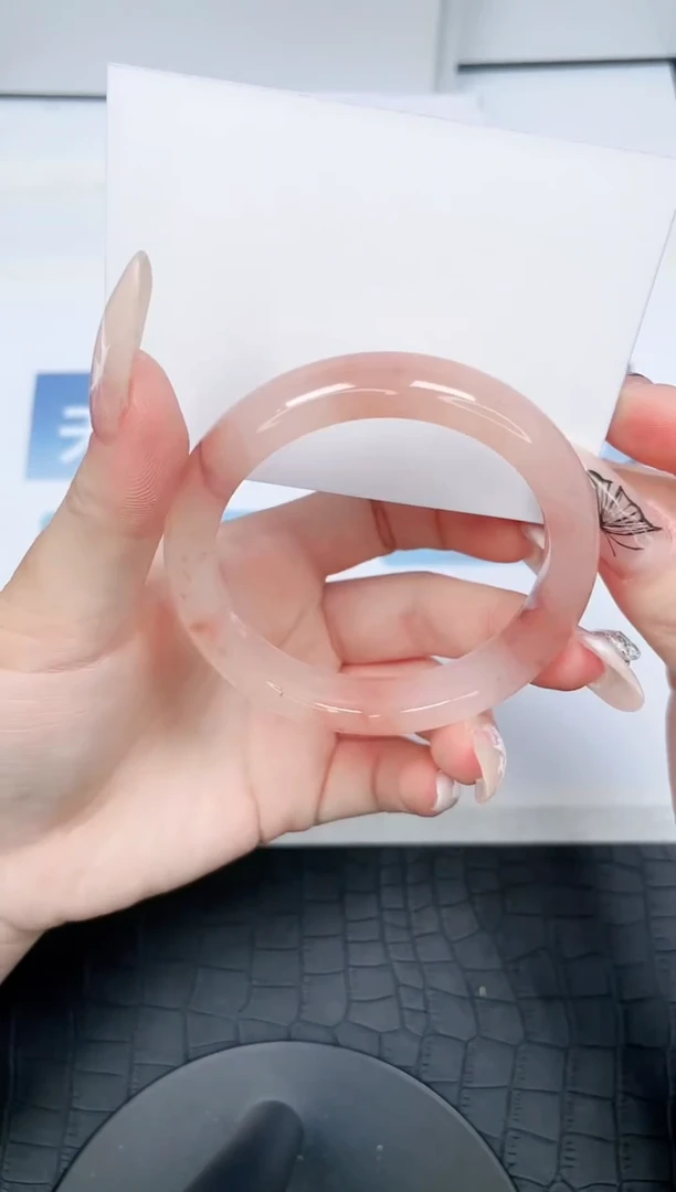 【闪购商品】石英质玉手镯未镶嵌88-56.7