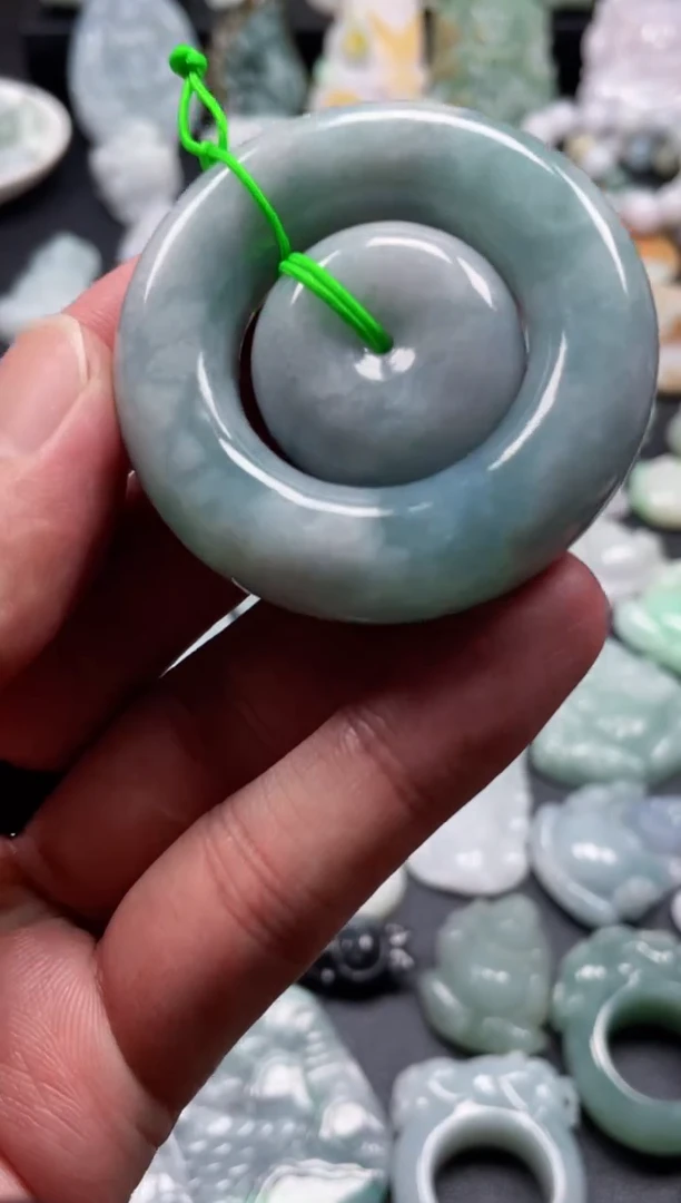 翡翠未镶嵌颈饰天然翡翠a货