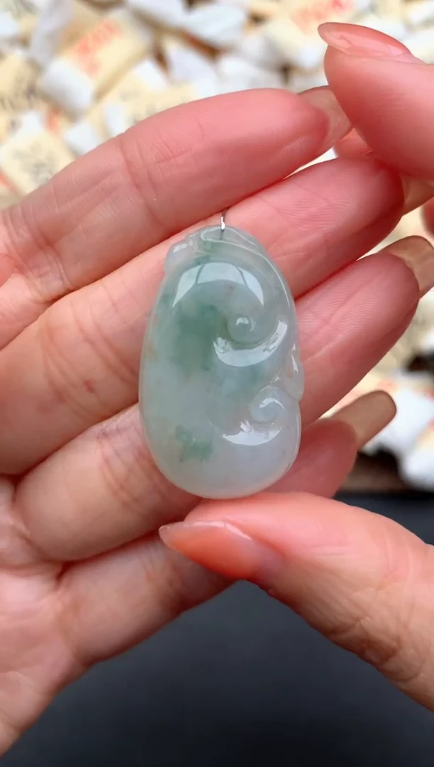 未镶嵌挂件翡翠1