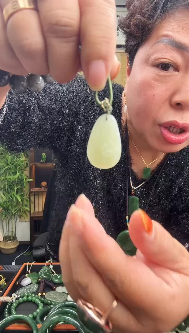 颈饰未镶嵌和田玉多样性发一  1