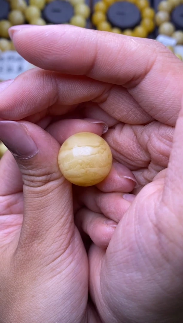 裸石琥珀未镶嵌大小姐珠宝7