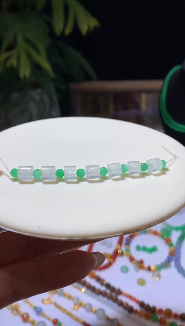 【闪购商品】定制翡翠未镶嵌一组珠子6800+680