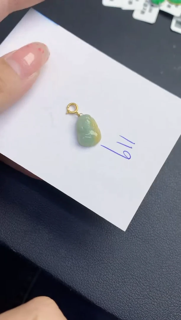 翡翠未镶嵌颈饰缅甸天然翡翠A货