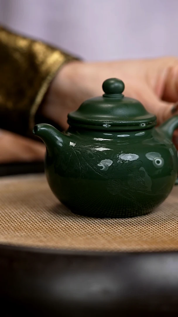 茶壶紫砂HH22 莲子   绿泥  230cc