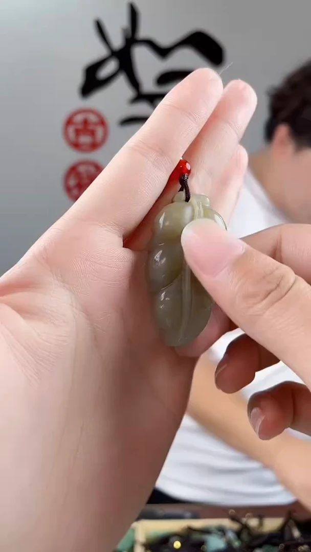 和田玉未镶嵌颈饰拍一发一，多样性发货