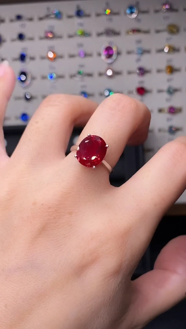 10克拉红宝石（处理）欧美风戒指