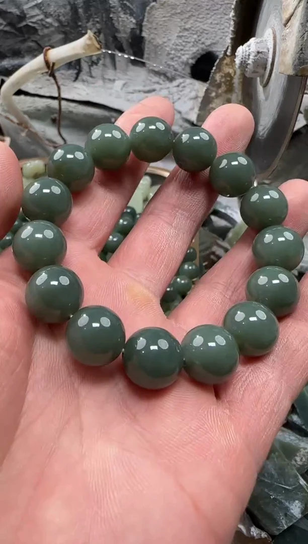 【闪购商品】和田玉颈饰未镶嵌手串