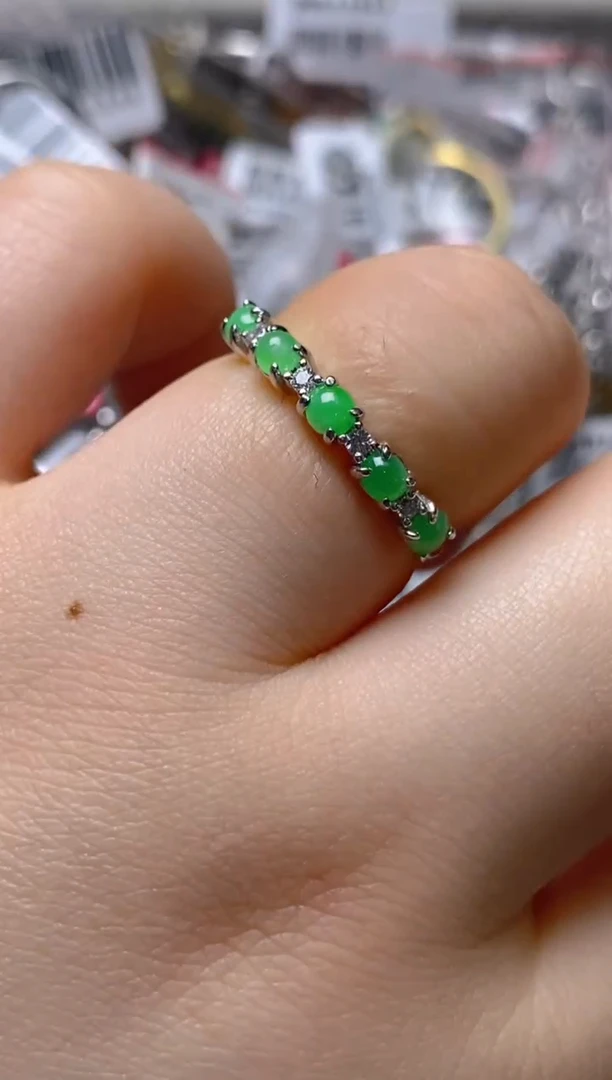 银S925镶嵌戒指翡翠百内无证书