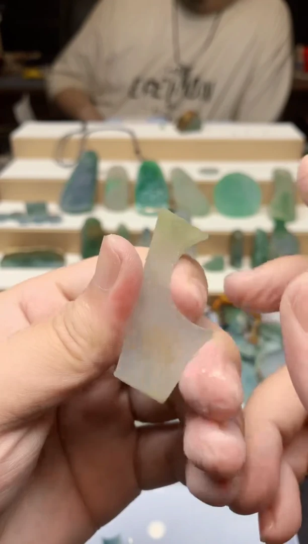 未镶嵌定制翡翠挂件