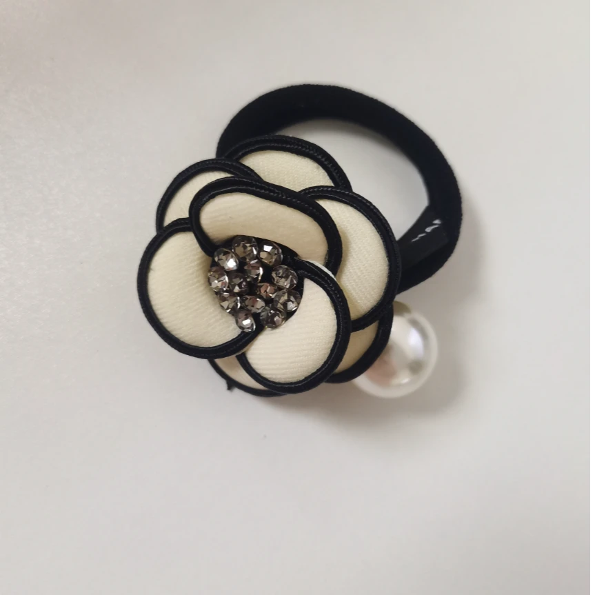 20PY-1镶钻山茶花发圈小香风优雅气质