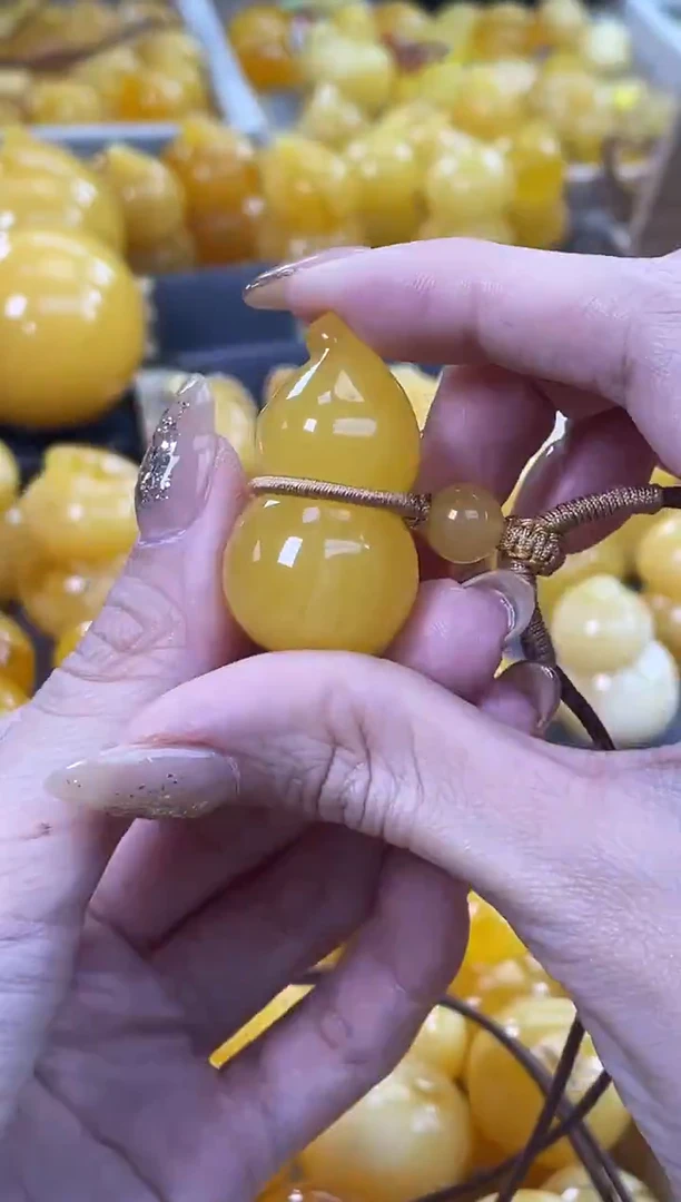 裸石琥珀未镶嵌J66