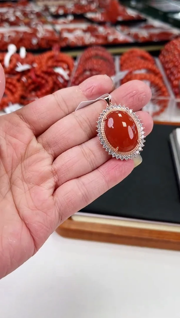 【闪购商品】南红玛瑙吊坠银S925镶嵌一个/条