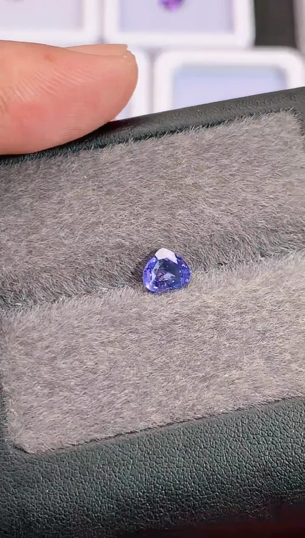 裸石蓝宝石1.07-1960天然无烧蓝宝石