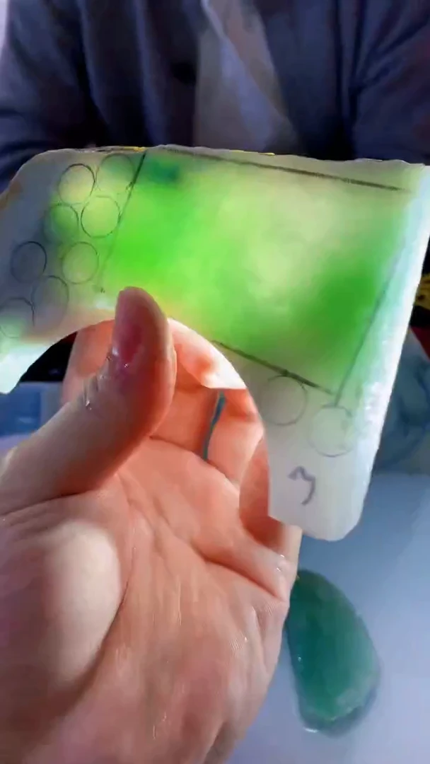 颈饰未镶嵌翡翠缅甸A货翡翠682