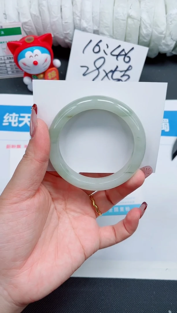 【闪购商品】石英质玉手镯未镶嵌107