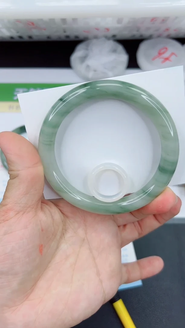 【闪购商品】石英质玉手镯未镶嵌289-62.9