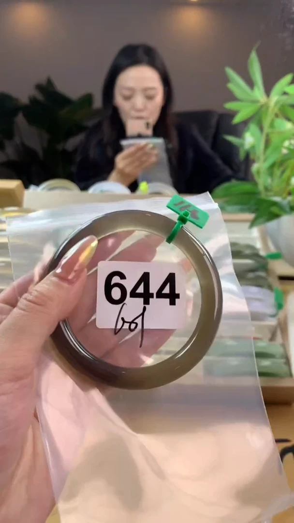 【闪购商品】玛瑙/玉髓手镯未镶嵌644