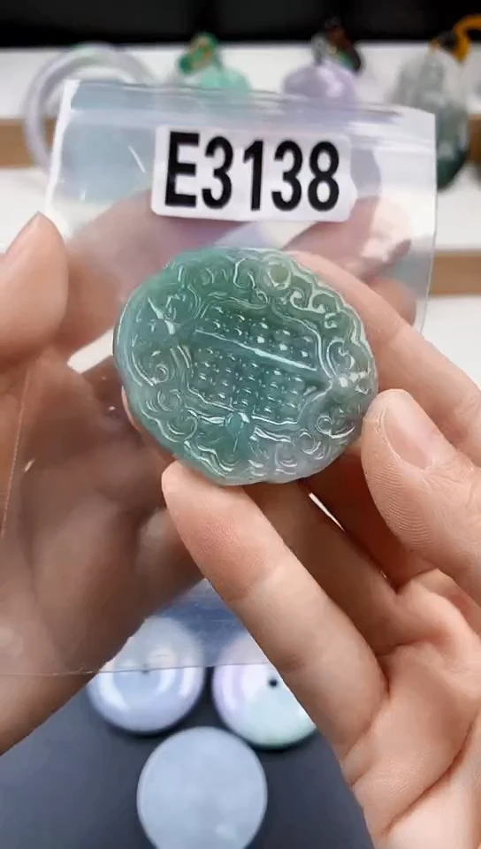 颈饰未镶嵌翡翠天然翡翠吊坠挂件