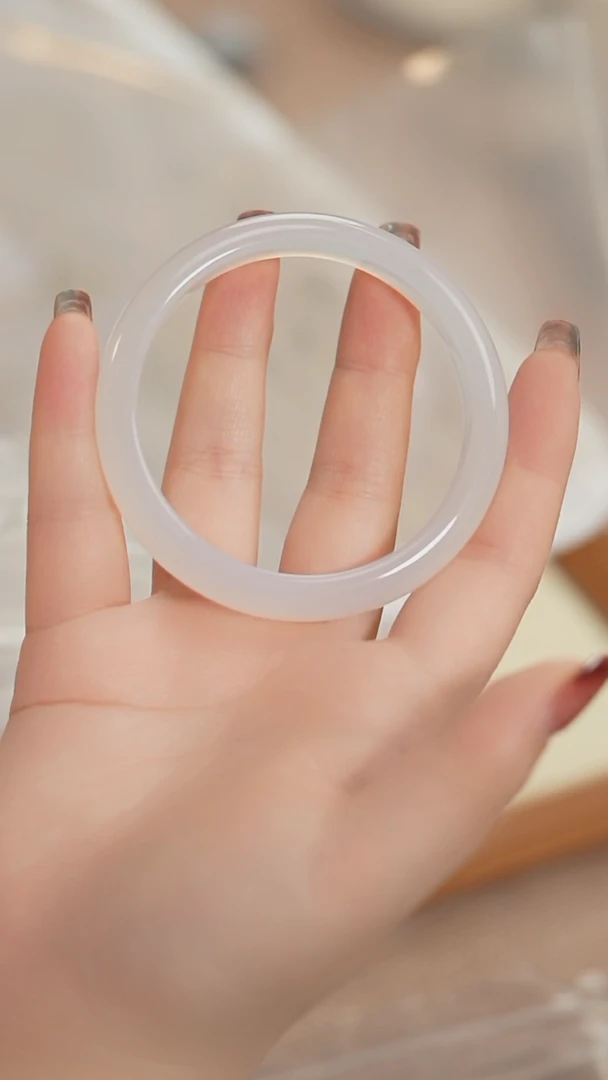 【闪购商品】玛瑙/玉髓手镯未镶嵌白月光玛瑙手镯（60）