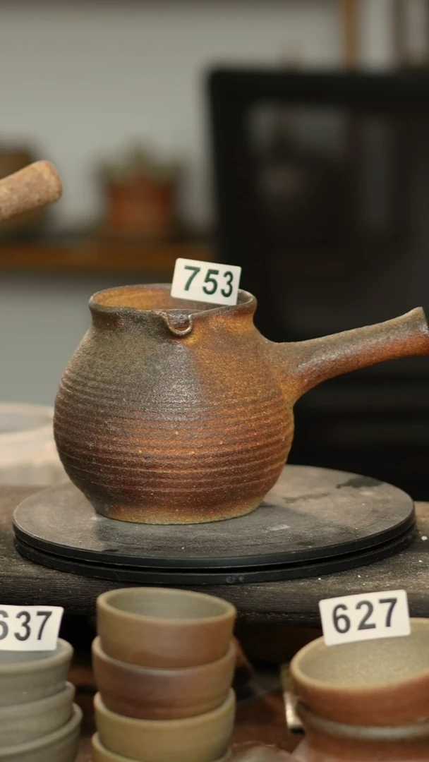 辉****师微瑕700ml侧把烤茶罐753