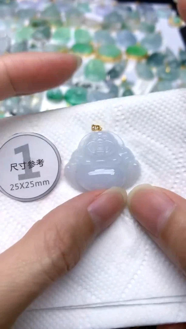 颈饰18K金镶嵌翡翠天然A货翡翠