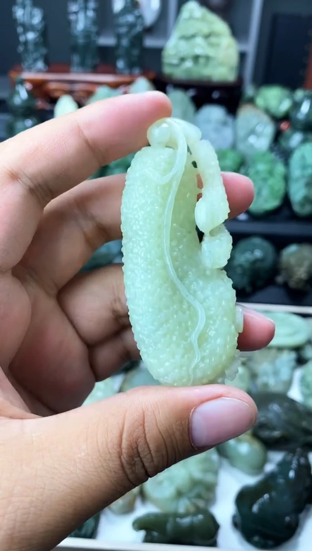 颈饰未镶嵌和田玉1