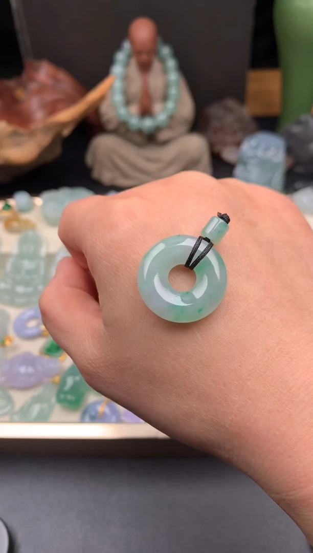 吊坠(不含链)未镶嵌翡翠吊坠