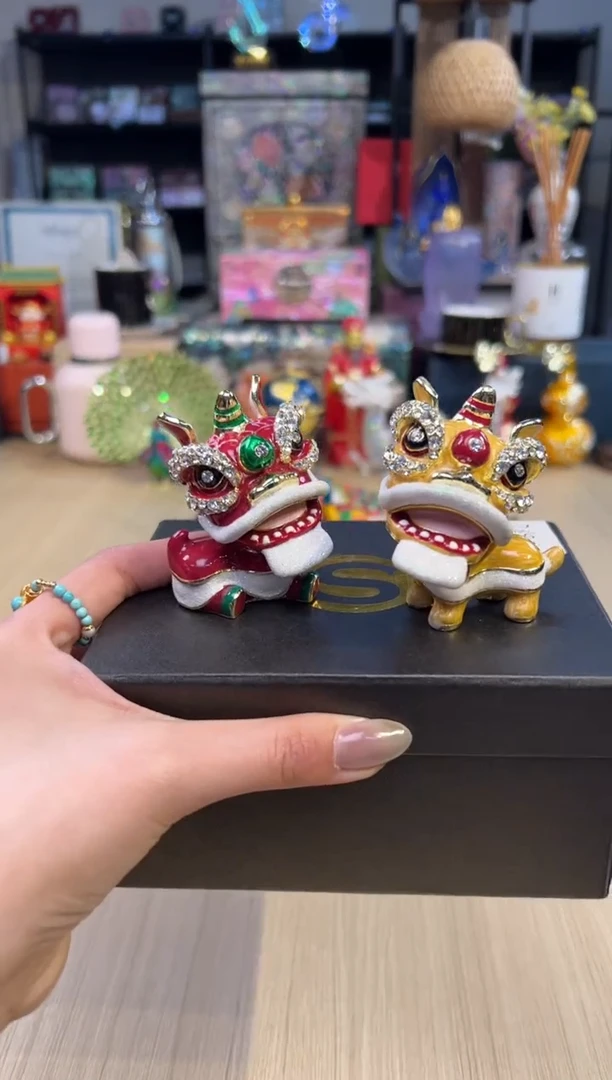 179七宝小醒狮一对