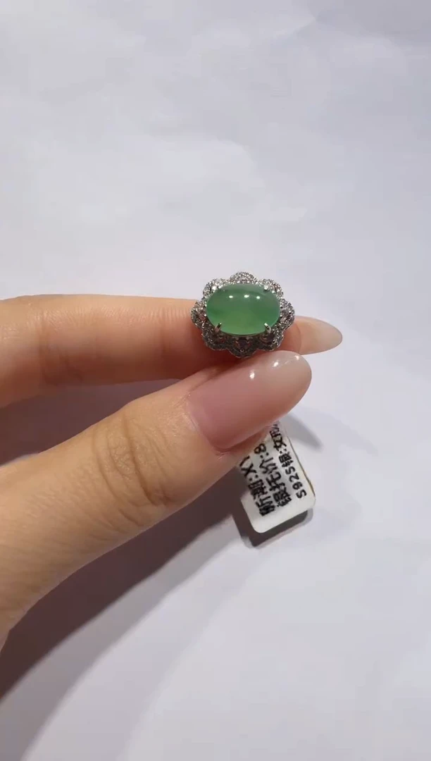 银S925镶嵌戒指翡翠925银镶缅甸A货翡翠戒指