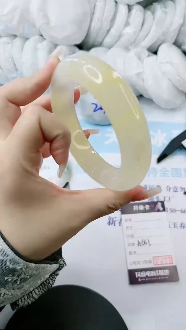 【闪购商品】石英质玉手镯未镶嵌多样性发货A663-65