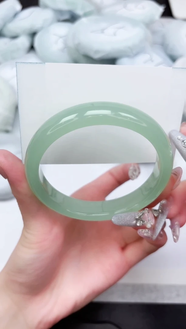 石英质玉手镯未镶嵌152-61