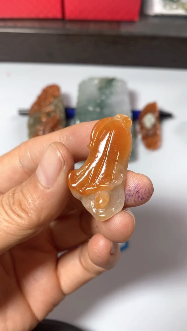 翡翠未镶嵌颈饰翡翠挂件吊坠-98