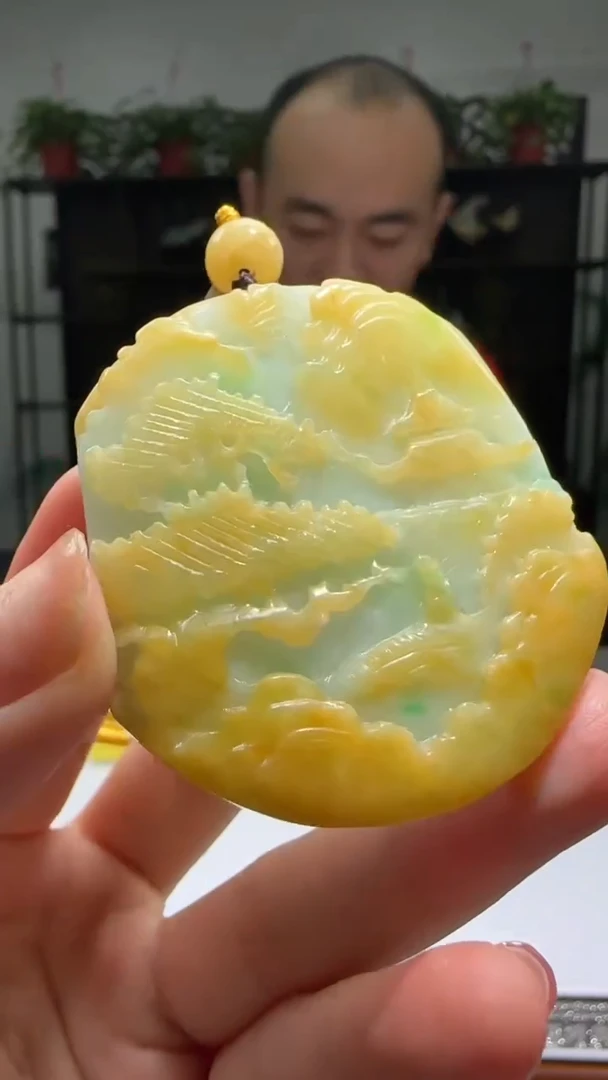 【闪购商品】翡翠颈饰未镶嵌天然翡翠A货吊坠