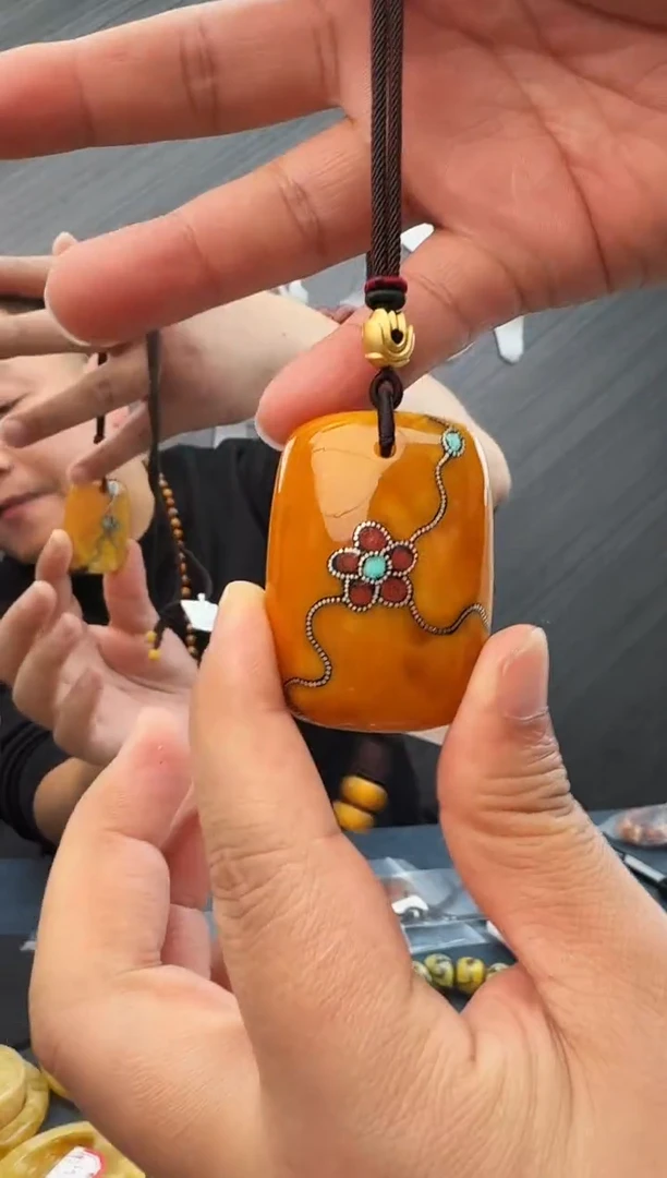 蜜蜡未镶嵌珠宝奇石假一罚十27，多样性发其一