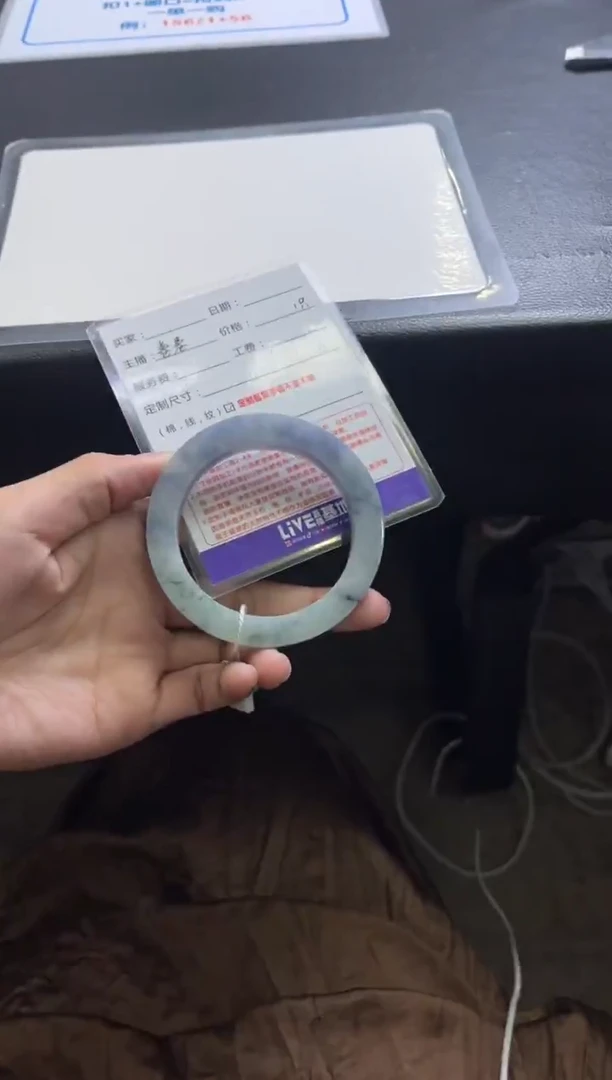 未镶嵌手镯定制翡翠り****、定制手镯不退不换