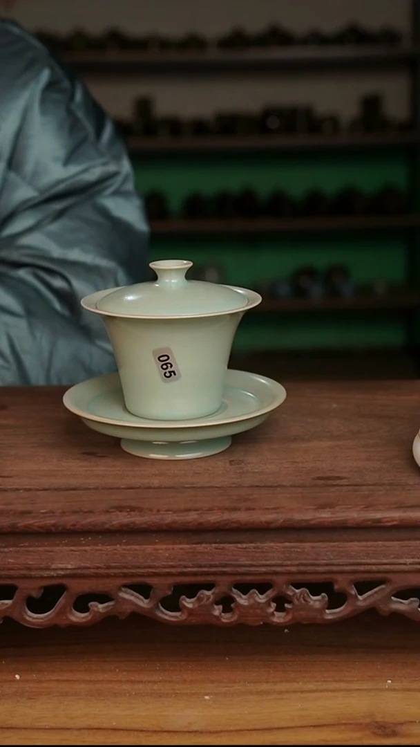 杯065号仿古三才高足马蹄盖碗微微不完美