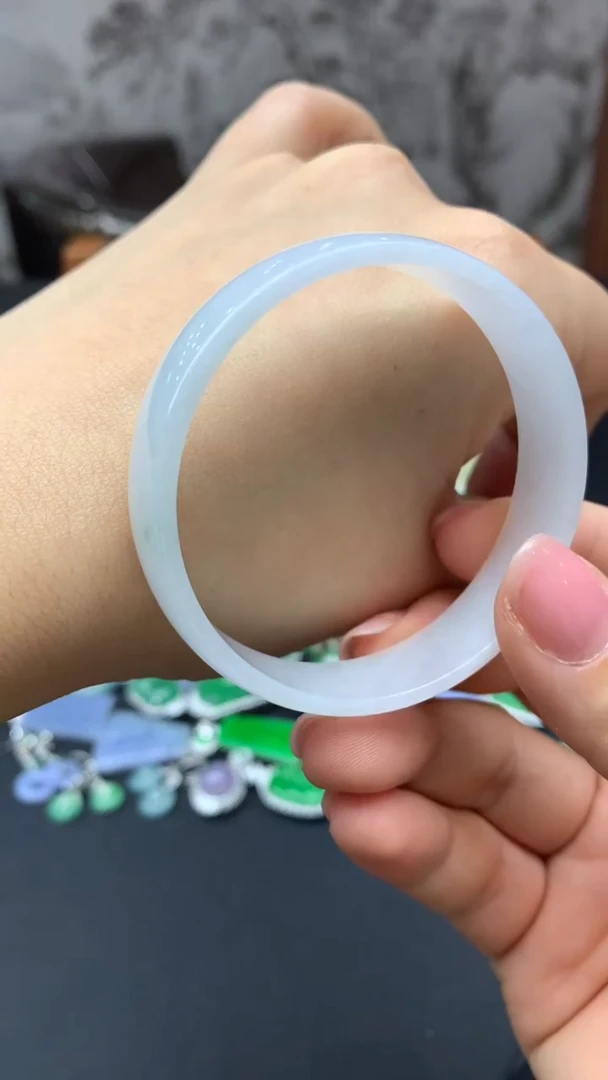 【闪购商品】翡翠手镯未镶嵌23-天然翡翠