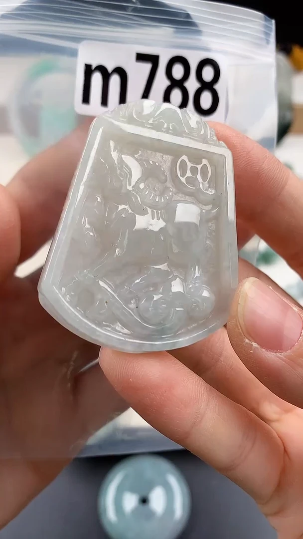 颈饰未镶嵌翡翠天然翡翠吊坠挂件