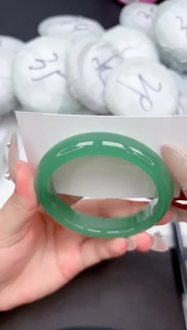 未镶嵌手镯石英质玉346-62.5