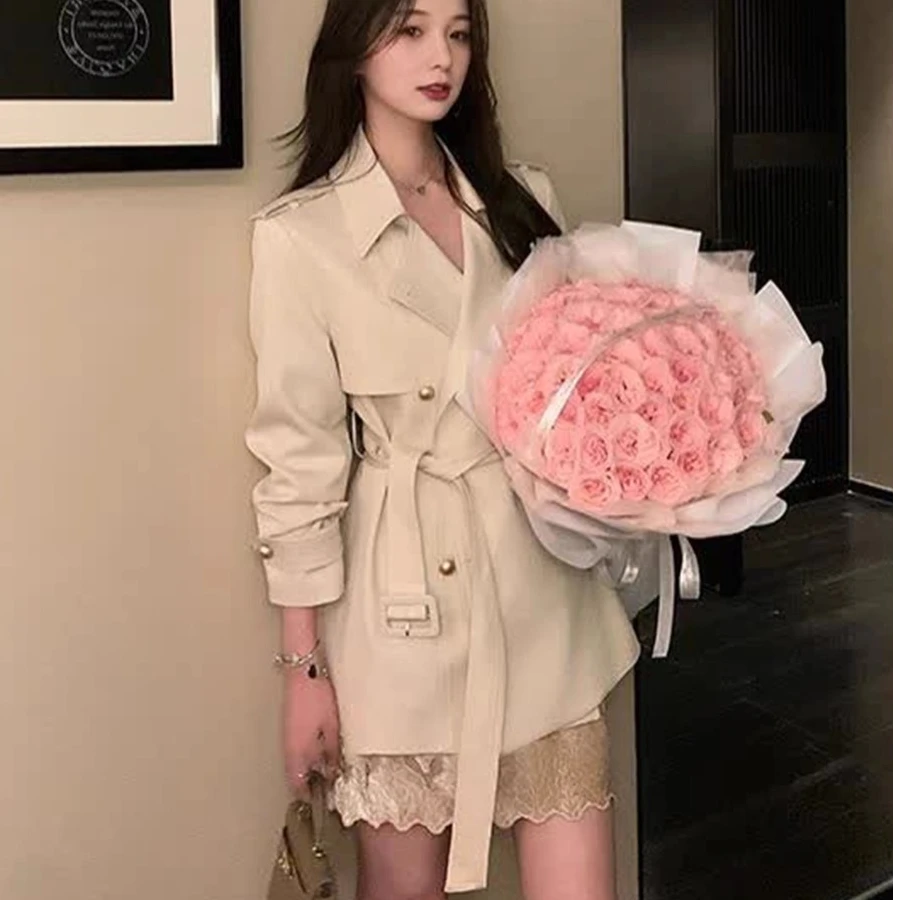 白色气质短款风衣外套女2025秋新款收腰系带正肩英伦风大衣小个子