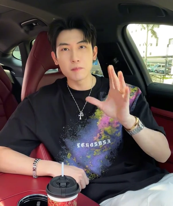 T798新款彩色花海印花男女情侣短袖时尚百搭休闲上衣潮流宽松T恤