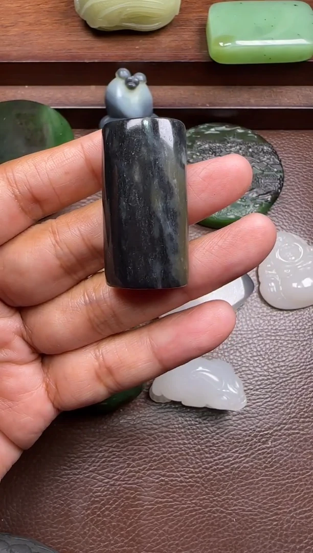 未镶嵌和田玉挂件和田玉挂件