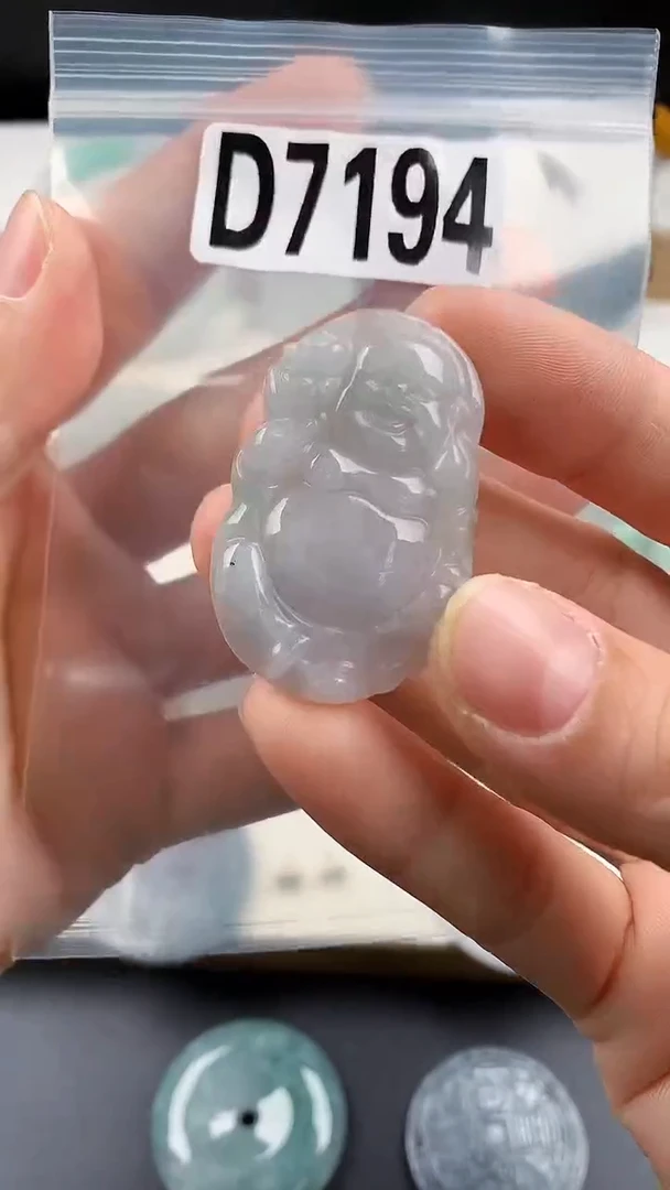 颈饰未镶嵌翡翠天然翡翠吊坠挂件